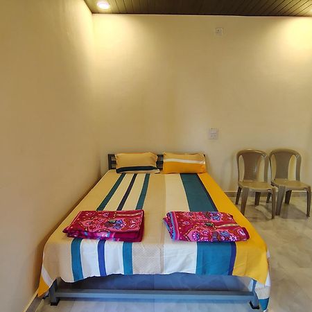 Omkar Beach Resort Малван Экстерьер фото