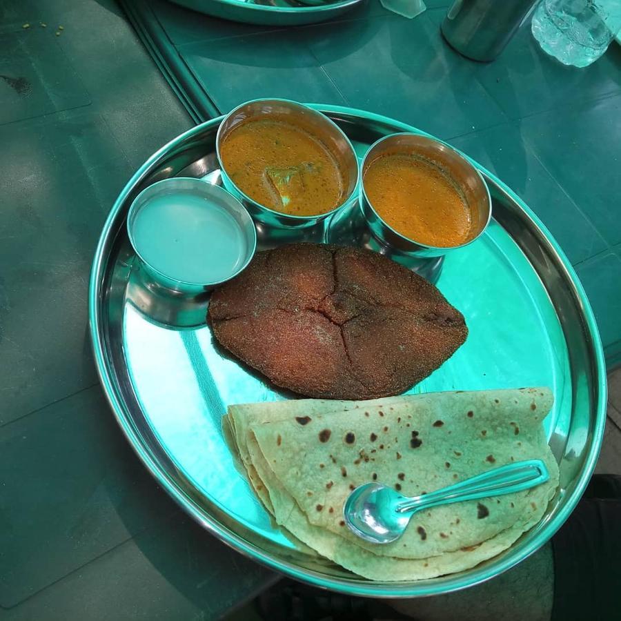 Omkar Beach Resort Малван Экстерьер фото