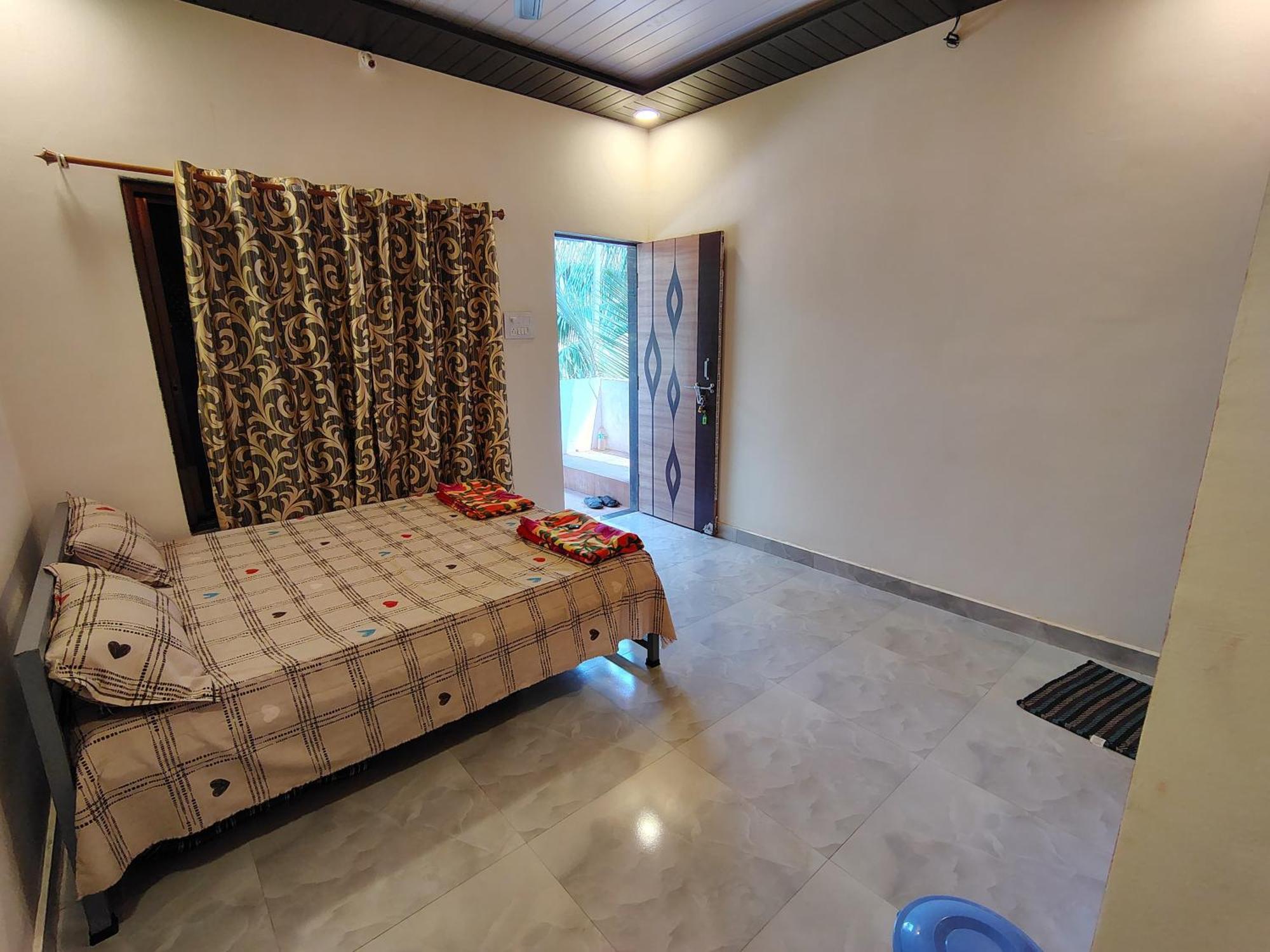 Omkar Beach Resort Малван Экстерьер фото